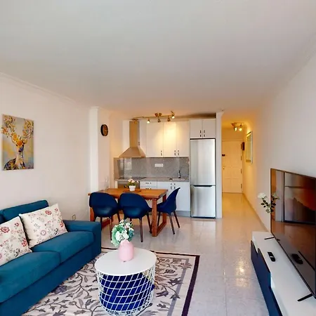 Sunny Tanife By Yumbo Apartment *